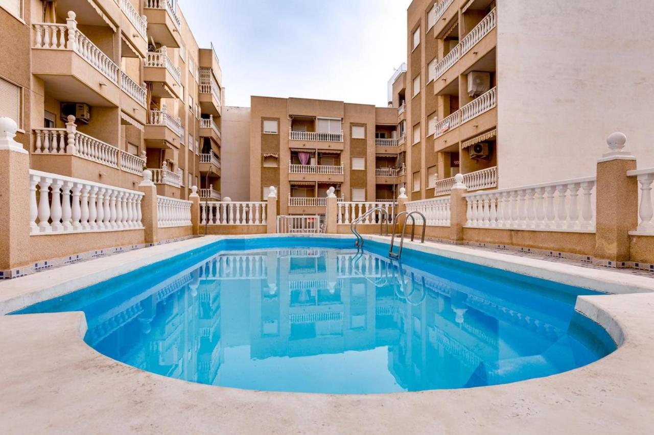 Сomfortable Apartament Caballero De Rodas Torrevieja Bagian luar foto