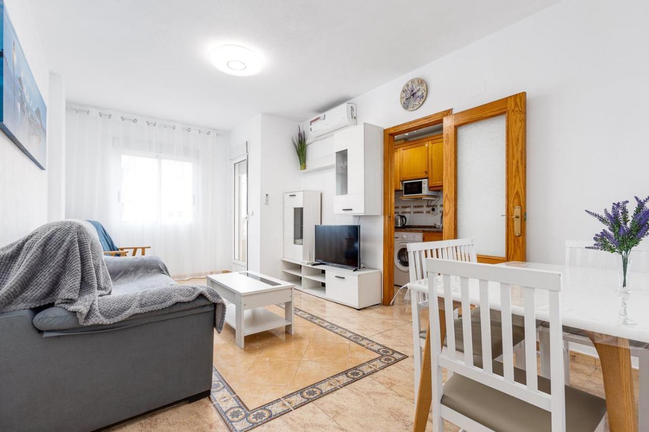 Сomfortable Apartament Caballero De Rodas Torrevieja Bagian luar foto